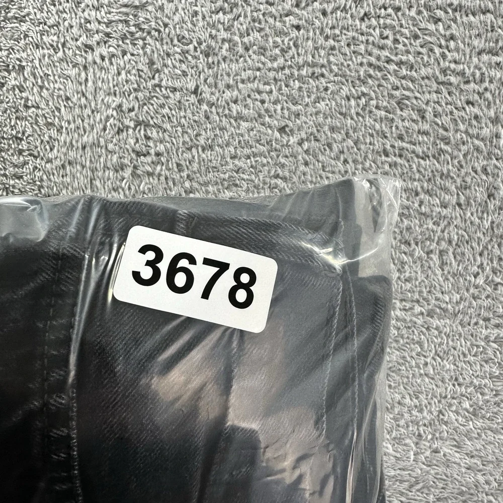 Levis excellent preowned
